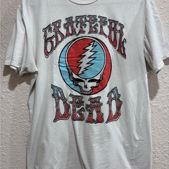 Grateful Dead White and Red Skull Tee - Picture 2 of 3